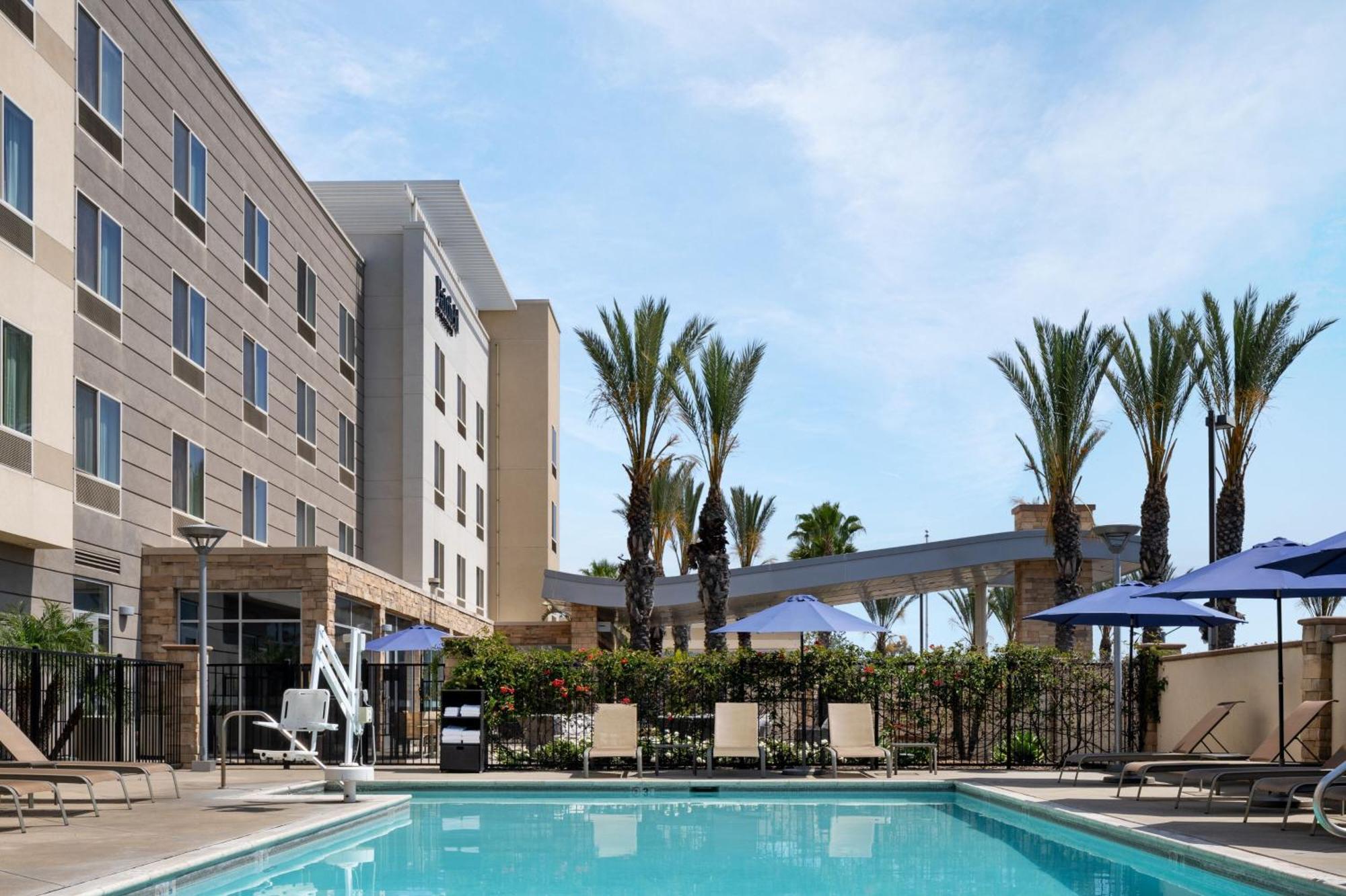 Fairfield Inn & Suites By Marriott Tustin Orange County Esterno foto